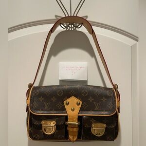 Louis Vuitton Monogram Hudson PM